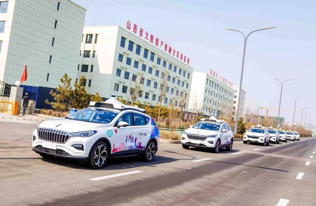 百度发布2021年Q4财报：萝卜快跑21.3万单 自动驾驶多元商业化提速