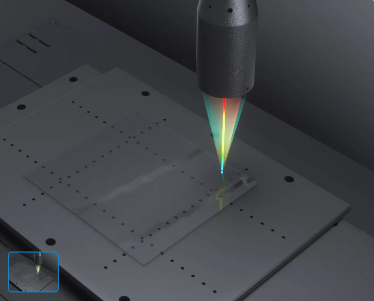 Detection of Solar Panel Clearance with Spectral Confocal Displacement Sensor