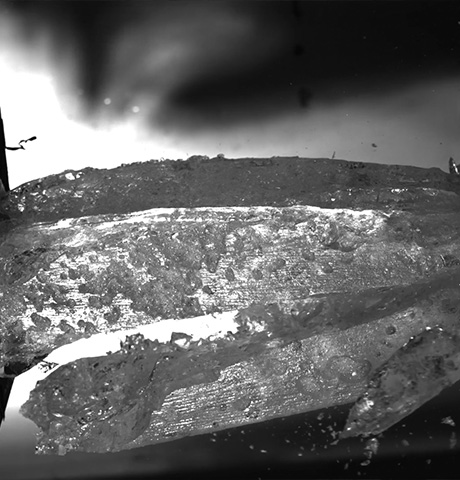 Observation of Ice Fracture Process