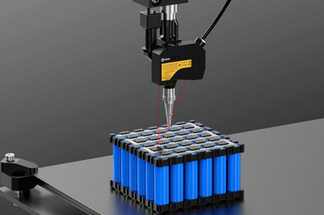 Busbar Welding Boot with SinceVision Laser Displacement Sensor