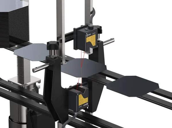 Battery Sheet Thickness Measurement with Laser Displacement Sensor
